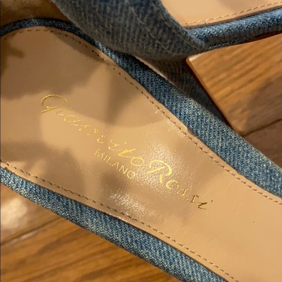 GIANVITO ROSSI Lola frayed denim sandals - Picture 7 of 12